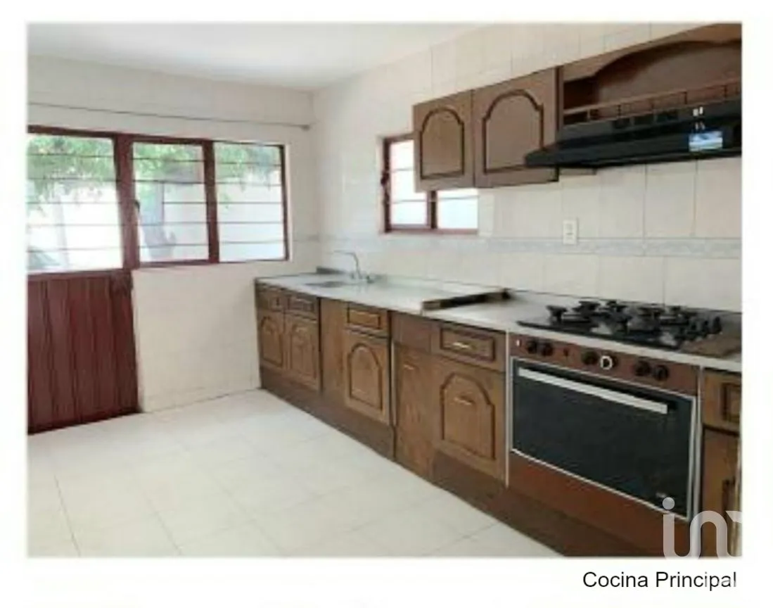 Casa en Venta en Arenal 1a Sección, Venustiano Carranza, Ciudad de México | NEX-206586 | iad México | Foto 2 de 15
