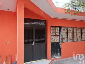 NEX-218376 - Casa en Venta, con 2 recamaras, con 1 baño, con 120 m2 de construcción en Independencia, CP 56617, México.