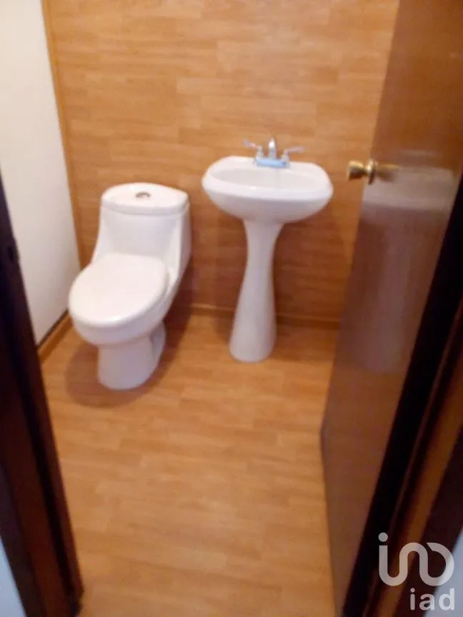 Oficina en Renta en Centro, Querétaro, Querétaro | NEX-260213 | iad México | Foto 3 de 5