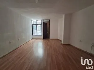 NEX-260213 - Oficina en Renta, con 21 m2 de construcción.