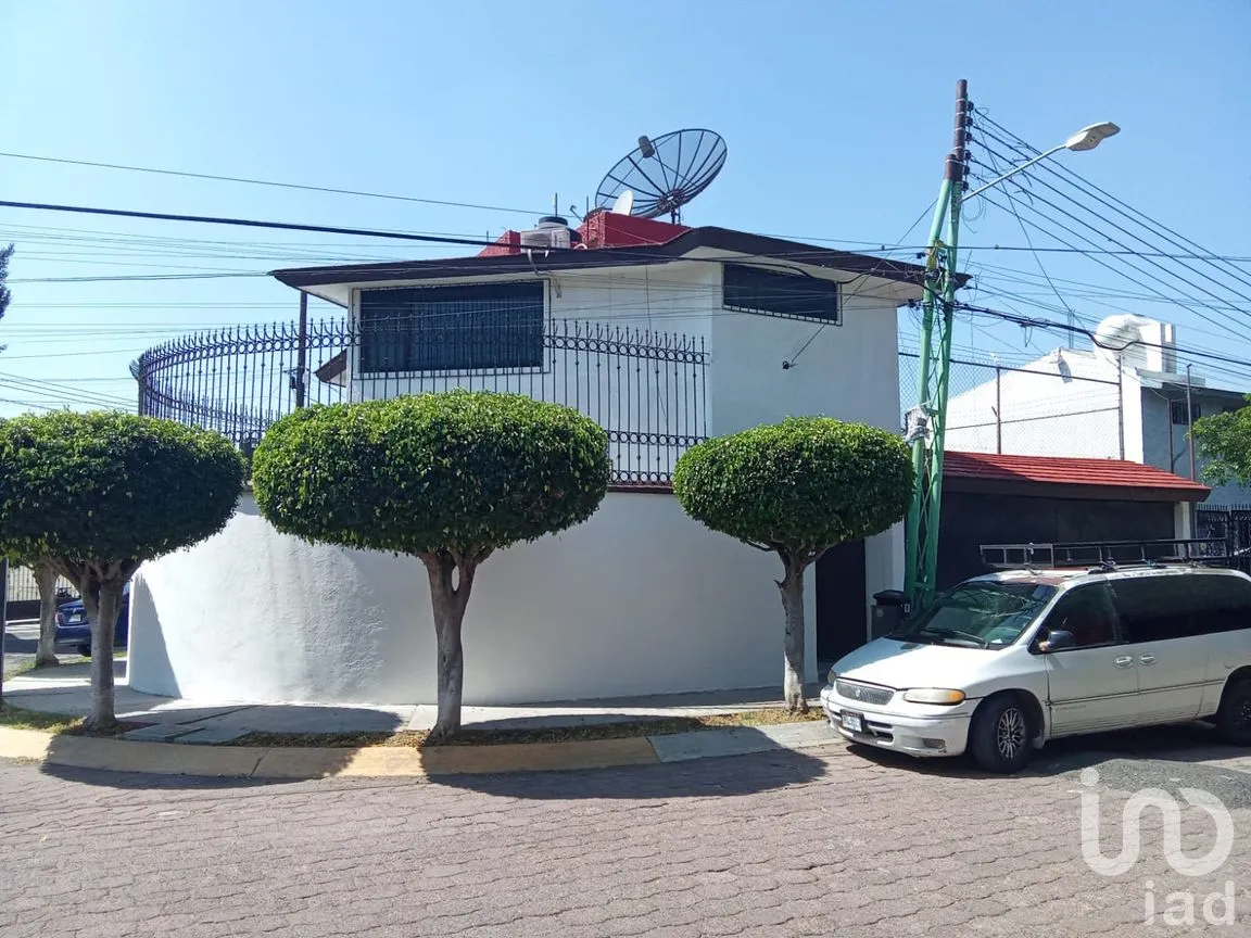 Casa en Renta en Quintas del Marqués, Querétaro, Querétaro | NEX-261278 | iad México | Foto 2 de 18