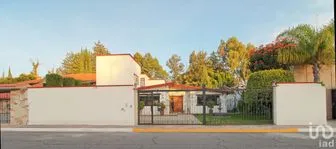 NEX-187533 - Casa en Venta, con 5 recamaras, con 4 baños, con 469 m2 de construcción en Club de Golf las Fuentes, CP 72110, Puebla.