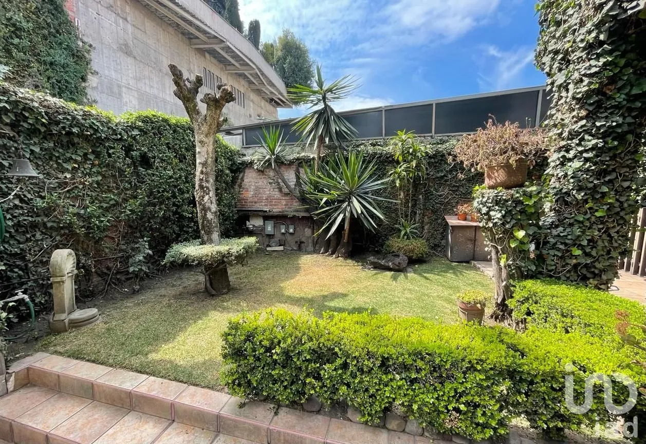 Casa en Venta en Bosque de las Lomas, Miguel Hidalgo, Ciudad de México | NEX-194262 | iad México | Foto 3 de 16