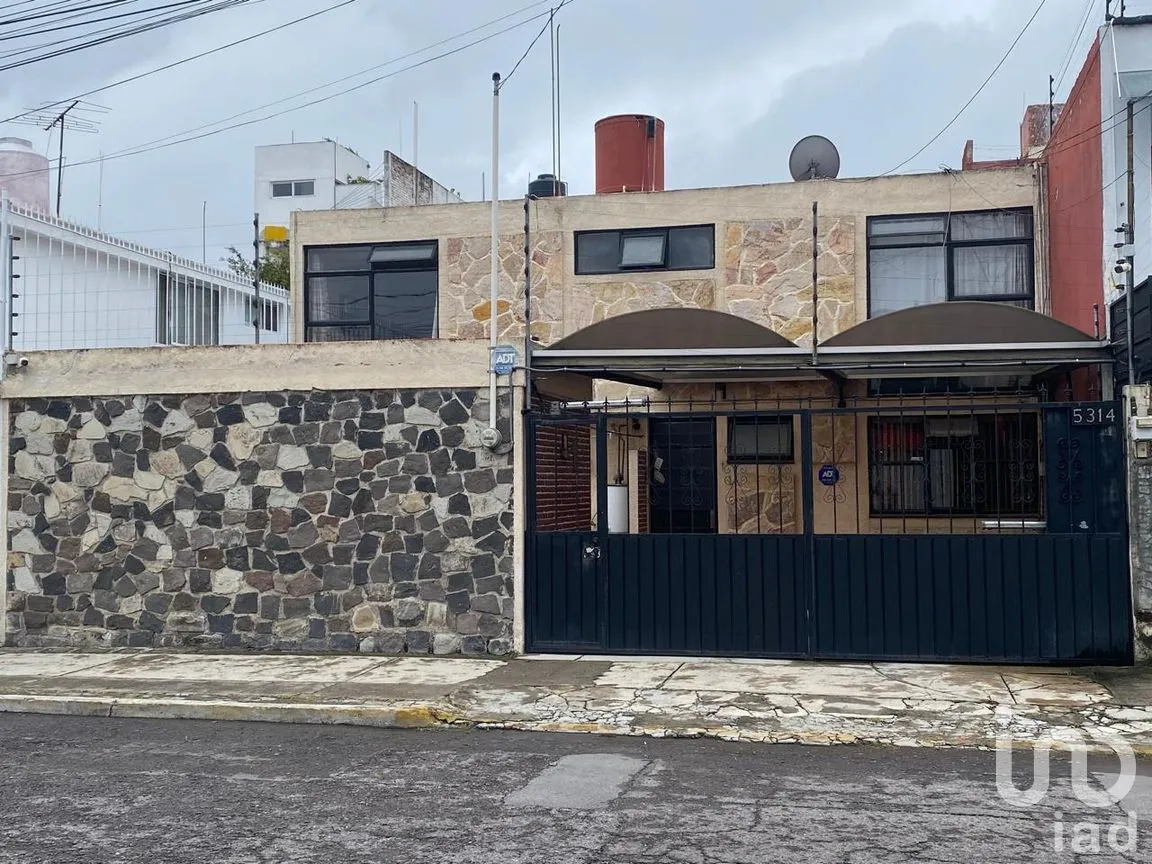 Casa en Venta en Jardines de San Manuel, Puebla, Puebla | NEX-220865 | iad México | Foto 1 de 16