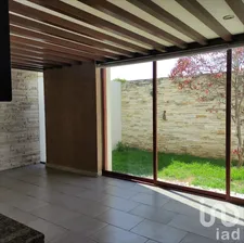 NEX-250917 - Casa en Venta, con 3 recamaras, con 2 baños, con 140 m2 de construcción.