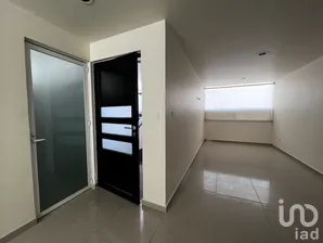 NEX-263751 - Departamento en Venta, con 2 recamaras, con 1 baño, con 65 m2 de construcción en Santa Cruz Buenavista, CP 72150, Puebla.