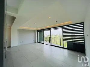 NEX-292636 - Departamento en Renta, con 3 recamaras, con 2 baños, con 123 m2 de construcción.