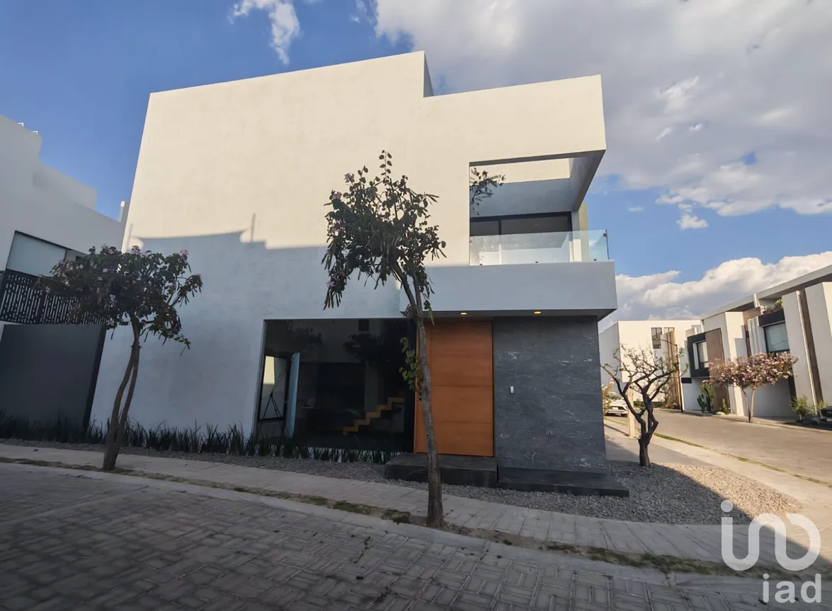 Casa en Venta en Lomas de Angelópolis, San Andrés Cholula, Puebla | NEX-294277 | iad México | Foto 2 de 38
