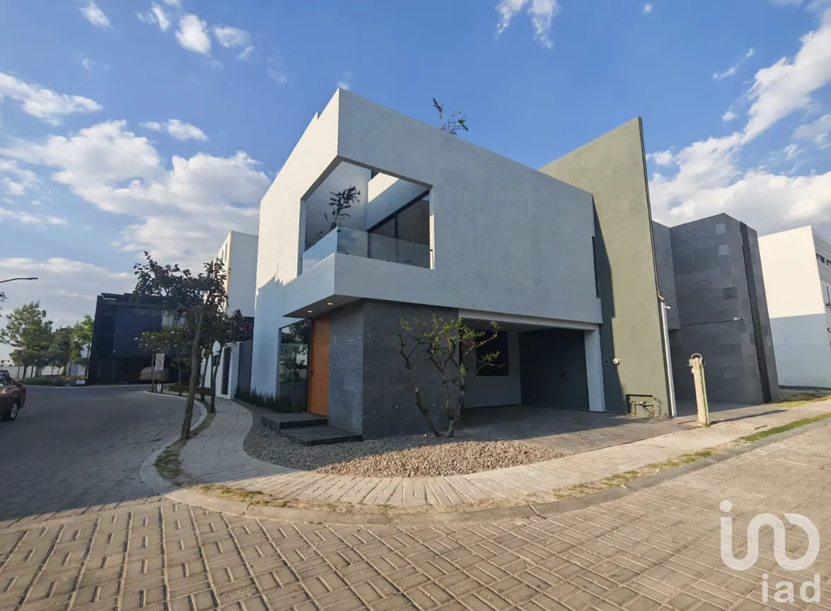 Casa en Venta en Lomas de Angelópolis, San Andrés Cholula, Puebla | NEX-294277 | iad México | Foto 3 de 38