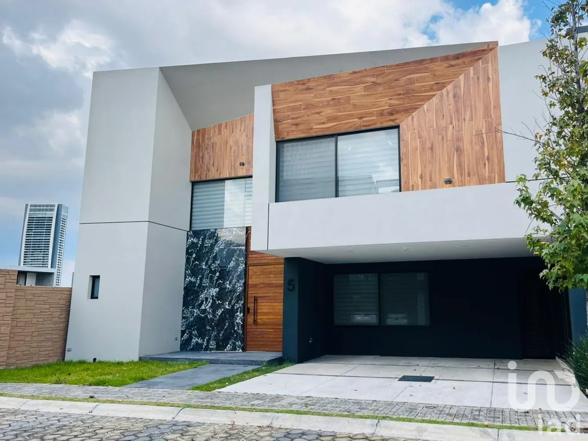 Casa en Renta en Lomas de Angelópolis II, San Andrés Cholula, Puebla | NEX-297267 | iad México | Foto 8 de 26
