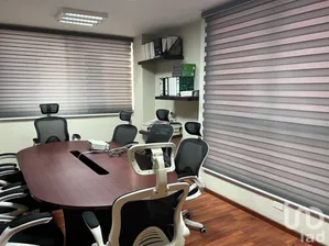 NEX-297390 - Oficina en Renta, con 3 recamaras, con 98 m2 de construcción.