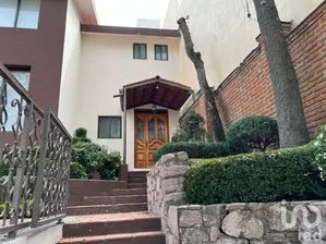 NEX-193874 - Casa en Venta, con 3 recamaras, con 2 baños, con 287 m2 de construcción en Residencial Campestre Chiluca, CP 52930, México.