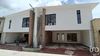 NEX-219719 - Casa en Venta, con 3 recamaras, con 3 baños, con 109 m2 de construcción.
