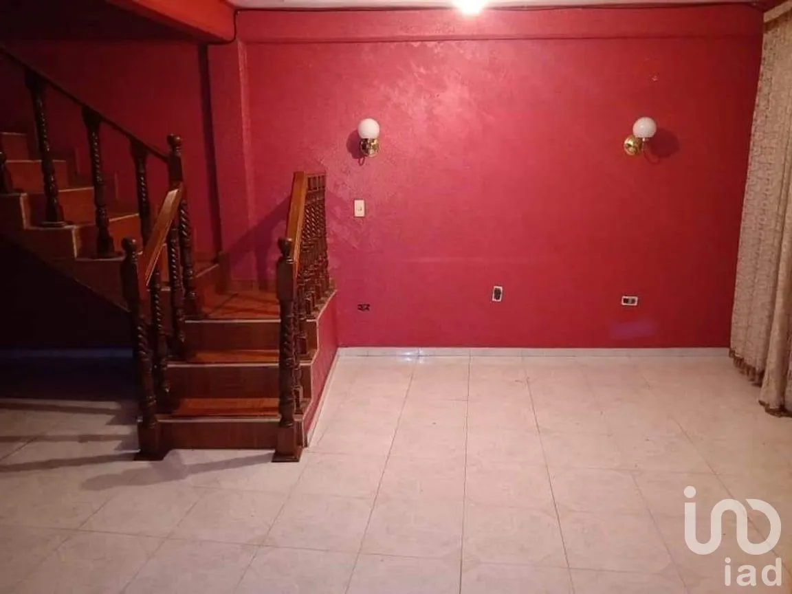 Casa en Venta en Santiago Acahualtepec 2a. Ampliación, Iztapalapa, Ciudad de México | NEX-244574 | iad México | Foto 2 de 13