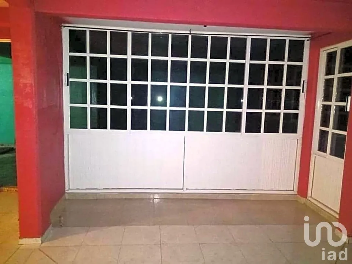 Casa en Venta en Santiago Acahualtepec 2a. Ampliación, Iztapalapa, Ciudad de México | NEX-244574 | iad México | Foto 3 de 13
