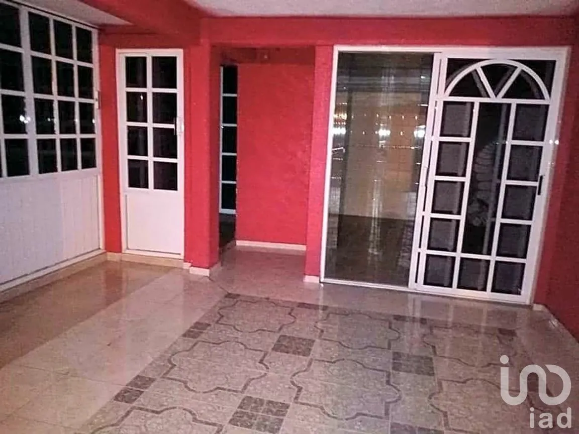 Casa en Venta en Santiago Acahualtepec 2a. Ampliación, Iztapalapa, Ciudad de México | NEX-244574 | iad México | Foto 4 de 13