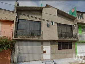 NEX-244574 - Casa en Venta, con 5 recamaras, con 1 baño, con 350 m2 de construcción en Santiago Acahualtepec 2a. Ampliación, CP 09609, Ciudad de México.
