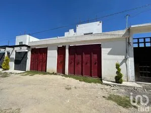 NEX-204101 - Casa en Venta, con 3 recamaras, con 3 baños, con 231 m2 de construcción en San Cristóbal Tecolit, CP 51367, México.