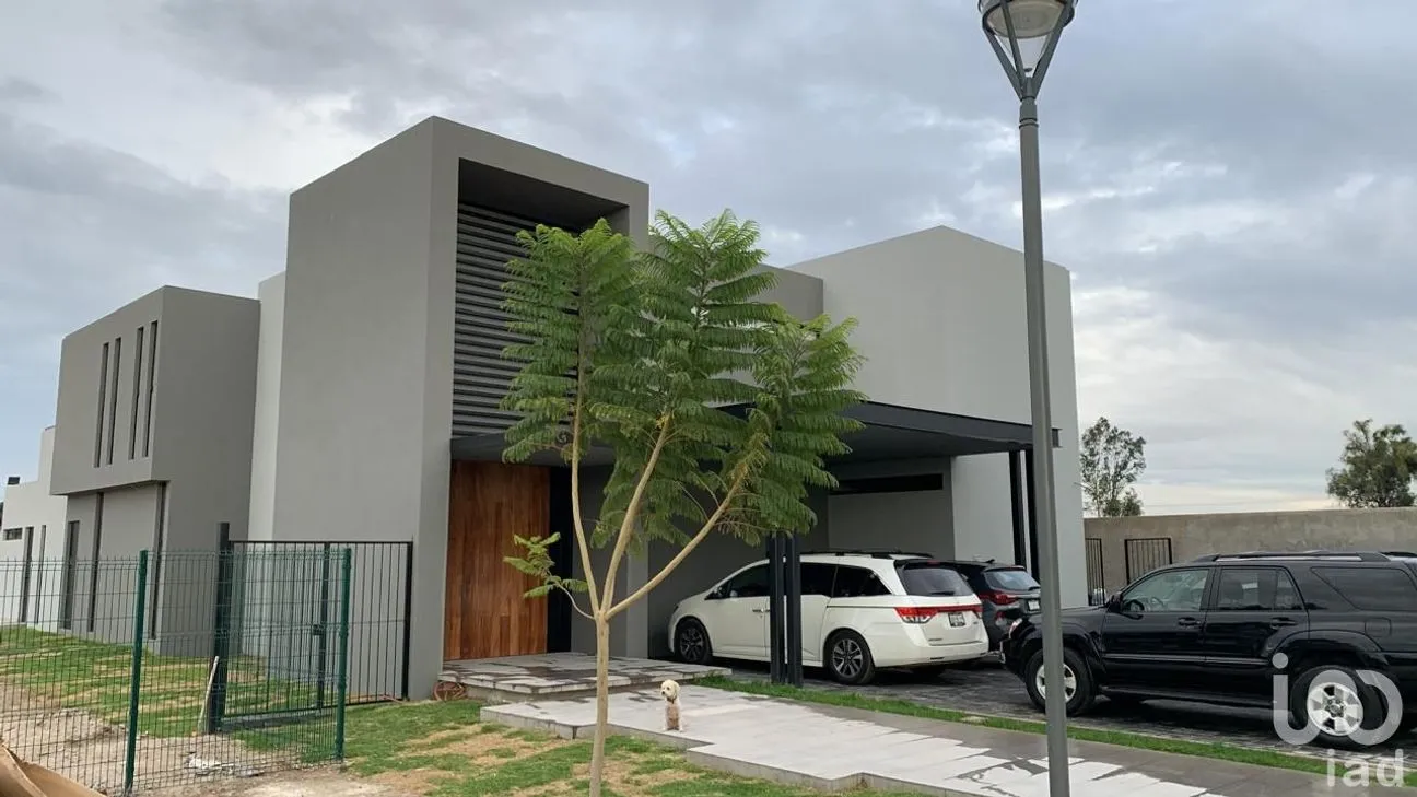 Casa en Venta en Haciendas San Acasio, Zapopan, Jalisco | NEX-239073 | iad México | Foto 2 de 8