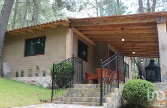 NEX-250625 - Hotel en Venta, con 10 recamaras, con 17 baños, con 1460 m2 de construcción.