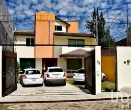 NEX-189669 - Casa en Venta, con 4 recamaras, con 2 baños, con 280 m2 de construcción en Xicohténcatl, CP 90062, Tlaxcala.