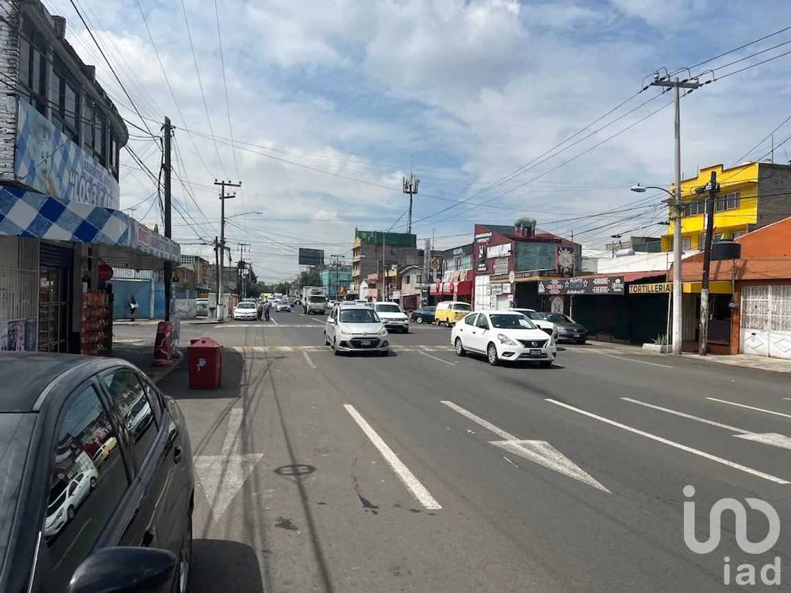 Edificio en Venta en Los Reyes Ixtacala 1ra. Sección, Tlalnepantla de Baz, México | NEX-214332 | iad México | Foto 1 de 10
