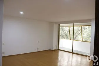 NEX-253749 - Departamento en Venta, con 3 recamaras, con 2 baños, con 300 m2 de construcción.