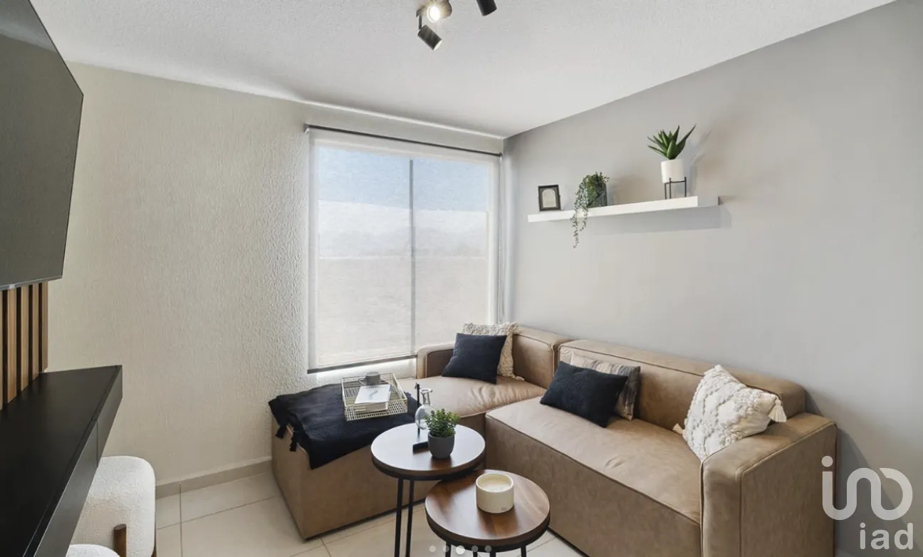 Casa en Venta en Los Héroes Tecámac, Tecámac, México | NEX-254450 | iad México | Foto 3 de 13