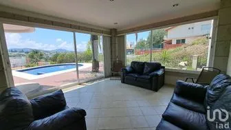 NEX-299531 - Casa en Venta, con 4 recamaras, con 5 baños, con 568 m2 de construcción.