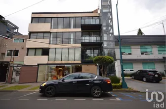 NEX-249618 - Departamento en Renta, con 3 recamaras, con 2 baños, con 240 m2 de construcción.
