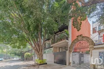 NEX-252201 - Departamento en Renta, con 2 recamaras, con 2 baños, con 180 m2 de construcción.