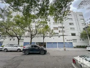 NEX-252937 - Departamento en Renta, con 2 recamaras, con 2 baños, con 92 m2 de construcción.