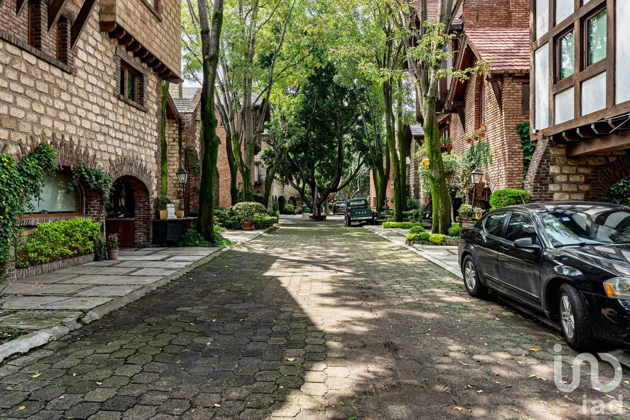 Casa en Venta en Chimalistac, Álvaro Obregón, Ciudad de México | NEX-256349 | iad México | Foto 3 de 16