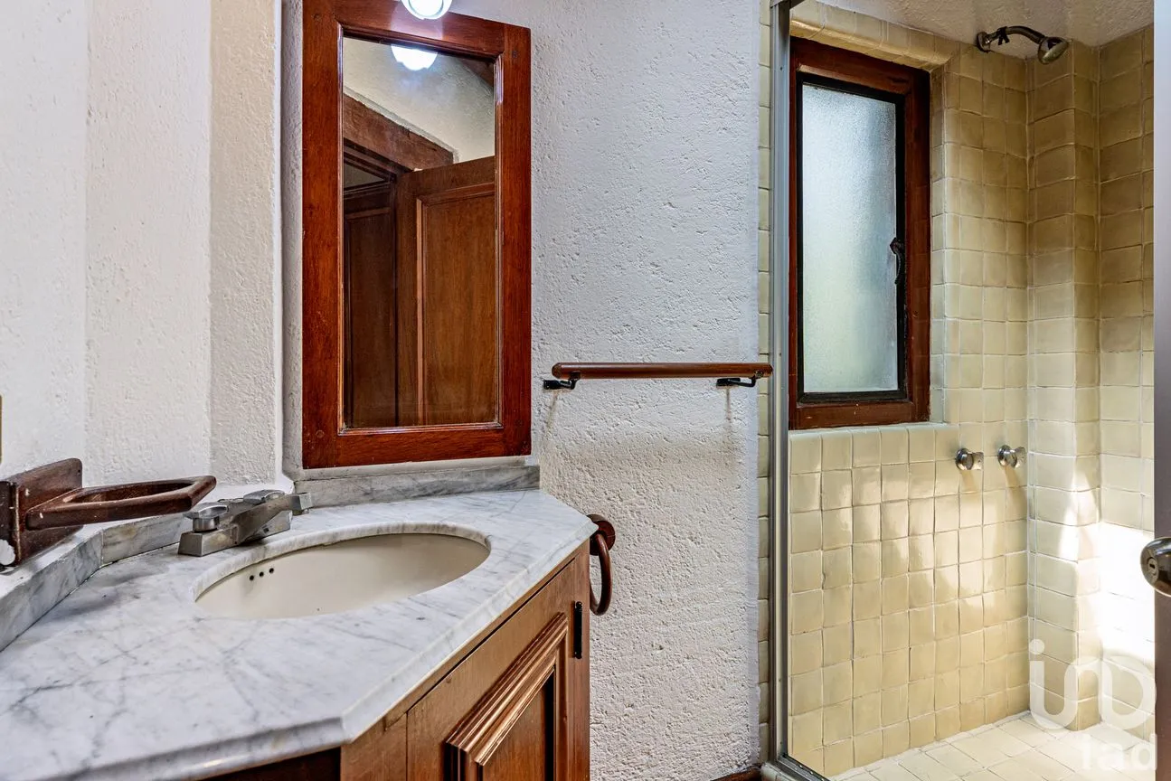 Casa en Venta en Chimalistac, Álvaro Obregón, Ciudad de México | NEX-256349 | iad México | Foto 9 de 16