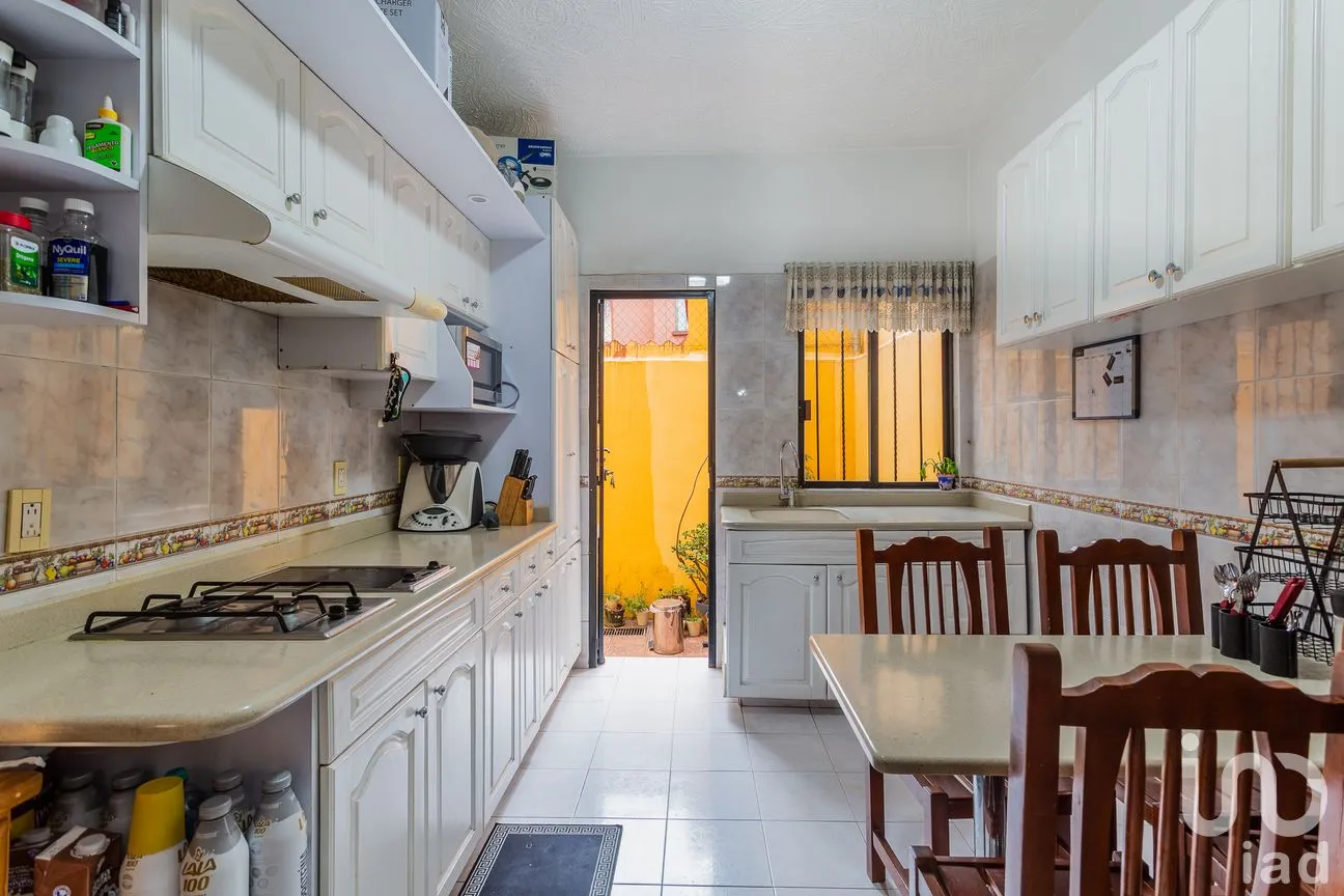 Casa en Venta en Vértiz Narvarte, Benito Juárez, Ciudad de México | NEX-258940 | iad México | Foto 2 de 16