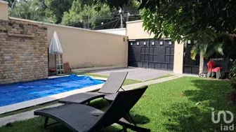 NEX-284312 - Casa en Venta, con 4 recamaras, con 3 baños, con 224 m2 de construcción en Lomas de Cuernavaca, CP 62584, Morelos.