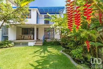 NEX-179557 - Casa en Venta, con 3 recamaras, con 3 baños, con 268 m2 de construcción en Prados de Cuernavaca, CP 62239, Morelos.