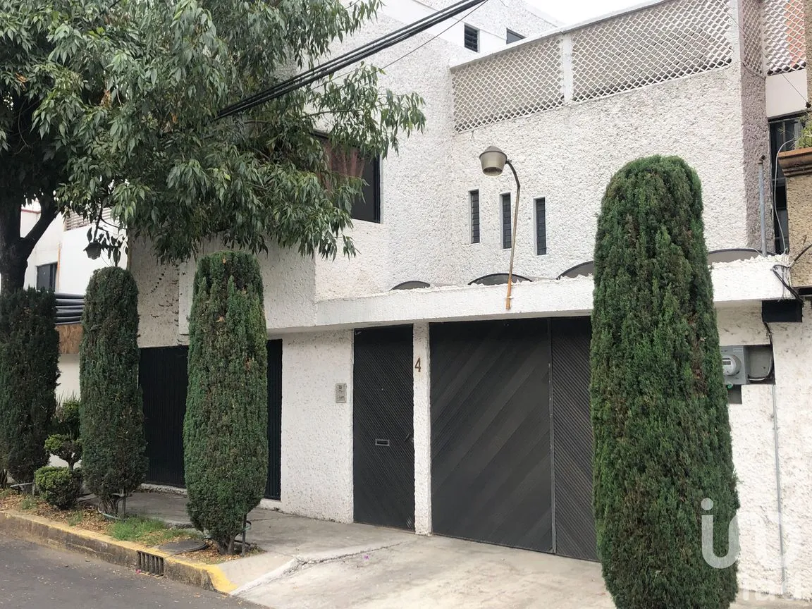 Casa en Venta en Belisario Domínguez, Tlalpan, Ciudad de México | NEX-213445 | iad México | Foto 1 de 47