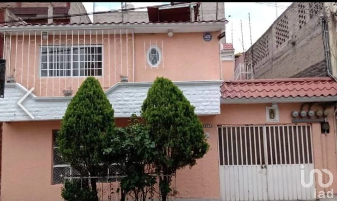 Casa en Venta en Evolución Poniente, Nezahualcóyotl, México