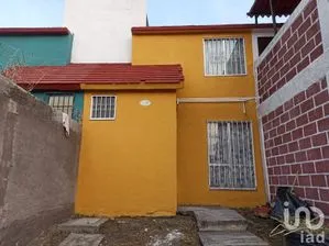 NEX-185128 - Casa en Venta, con 2 recamaras, con 1 baño, con 61 m2 de construcción en Villas de Xochitepec, CP 62790, Morelos.