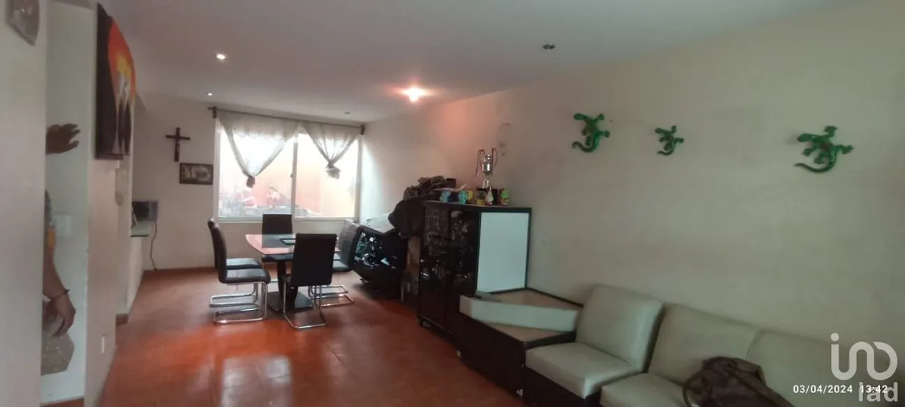 Casa en Venta en Héroes de la Independencia, Ecatepec de Morelos, México | NEX-199029 | iad México | Foto 3 de 22