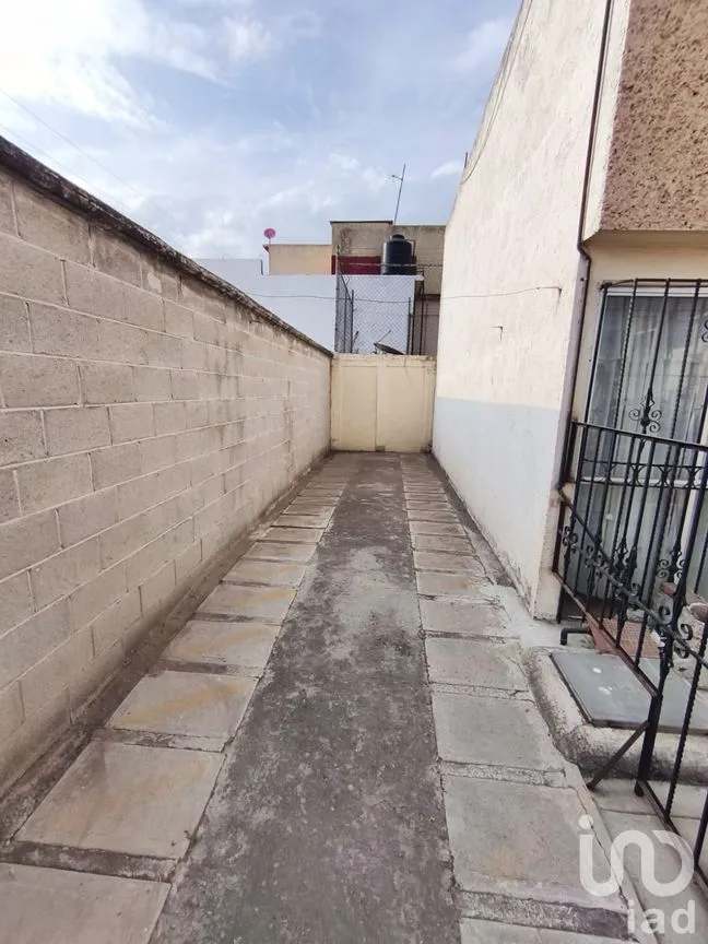Casa en Venta en Santa Cruz Venta de Carpio, Ecatepec de Morelos, México | NEX-284234 | iad México | Foto 2 de 18