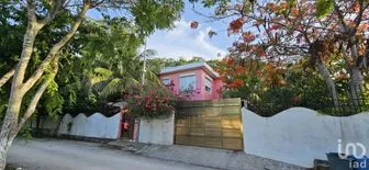 NEX-195731 - Casa en Venta, con 4 recamaras, con 3 baños, con 313 m2 de construcción en El Tigrillo, CP 77717, Quintana Roo.