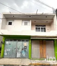 NEX-190032 - Casa en Venta, con 3 recamaras, con 3 baños, con 220 m2 de construcción en El Arenal, CP 56373, México.