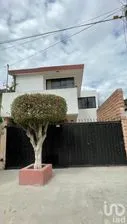 NEX-187559 - Casa en Venta, con 4 recamaras, con 2 baños, con 146 m2 de construcción en Los Ángeles, CP 37258, Guanajuato.