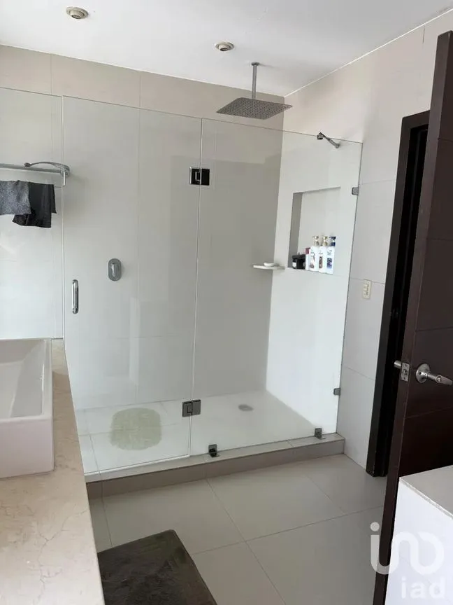 Casa en Venta en El Alcázar (Casa Fuerte), Tlajomulco de Zúñiga, Jalisco | NEX-260969 | iad México | Foto 11 de 21