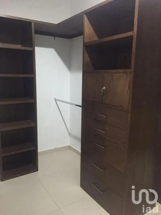 Casa en Venta en El Alcázar (Casa Fuerte), Tlajomulco de Zúñiga, Jalisco | NEX-260969 | iad México | Foto 12 de 21