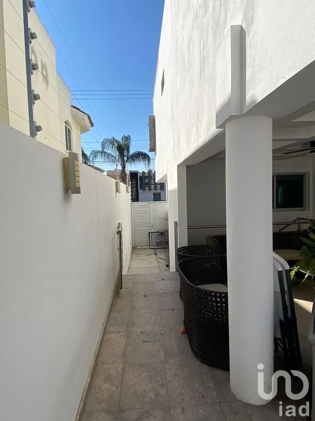 Casa en Venta en El Alcázar (Casa Fuerte), Tlajomulco de Zúñiga, Jalisco | NEX-260969 | iad México | Foto 17 de 21