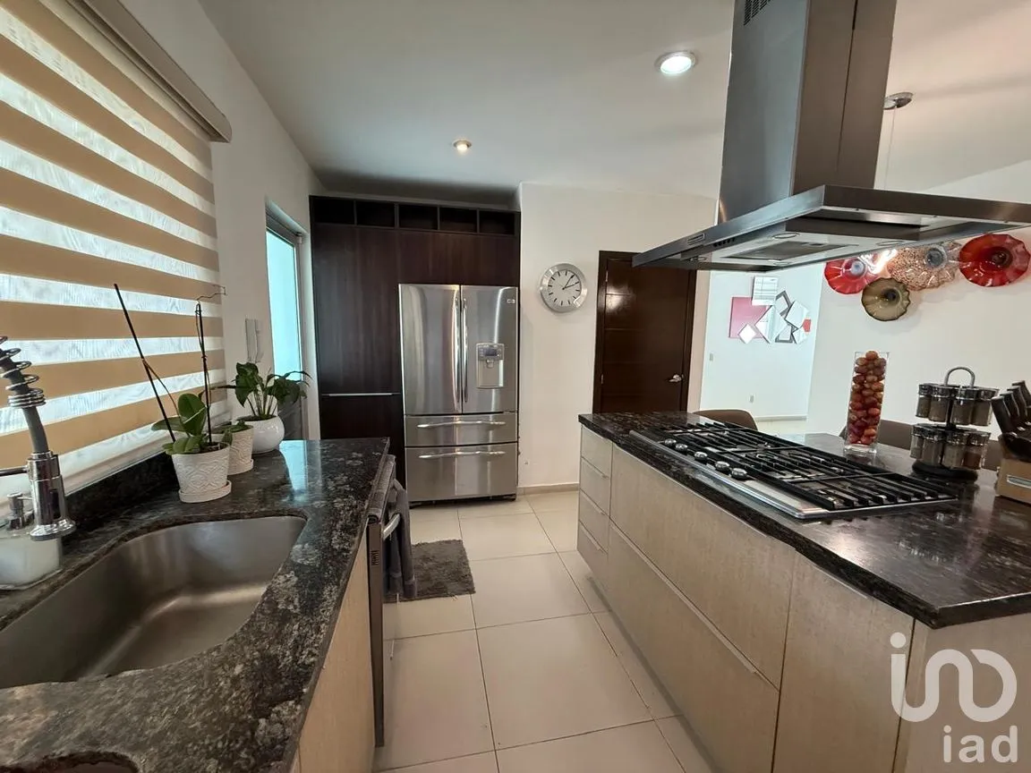 Casa en Venta en El Alcázar (Casa Fuerte), Tlajomulco de Zúñiga, Jalisco | NEX-260969 | iad México | Foto 3 de 21