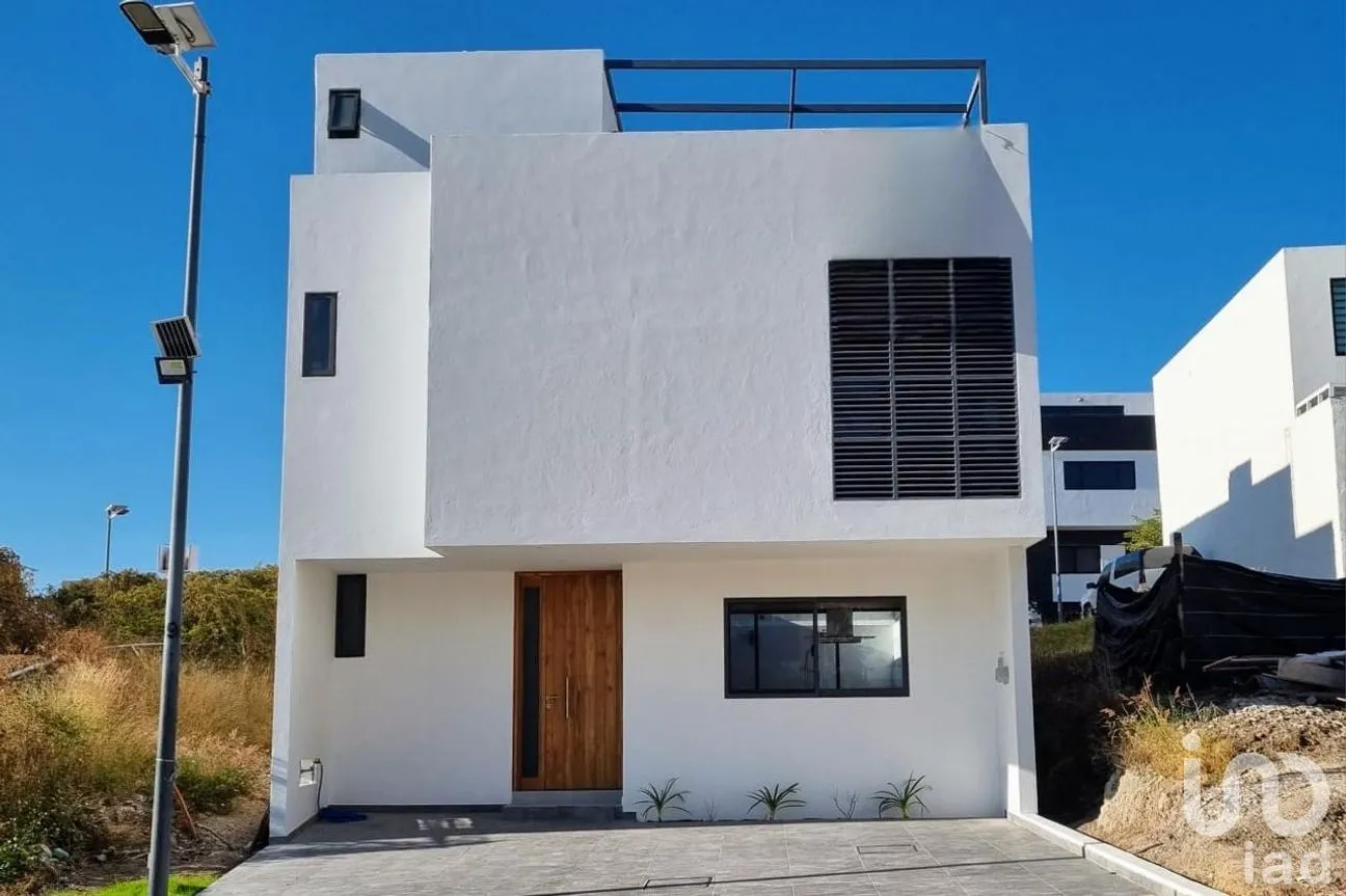 Casa en Venta en Argenta Mirador Residencial, Zapopan, Jalisco | NEX-265407 | iad México | Foto 2 de 23
